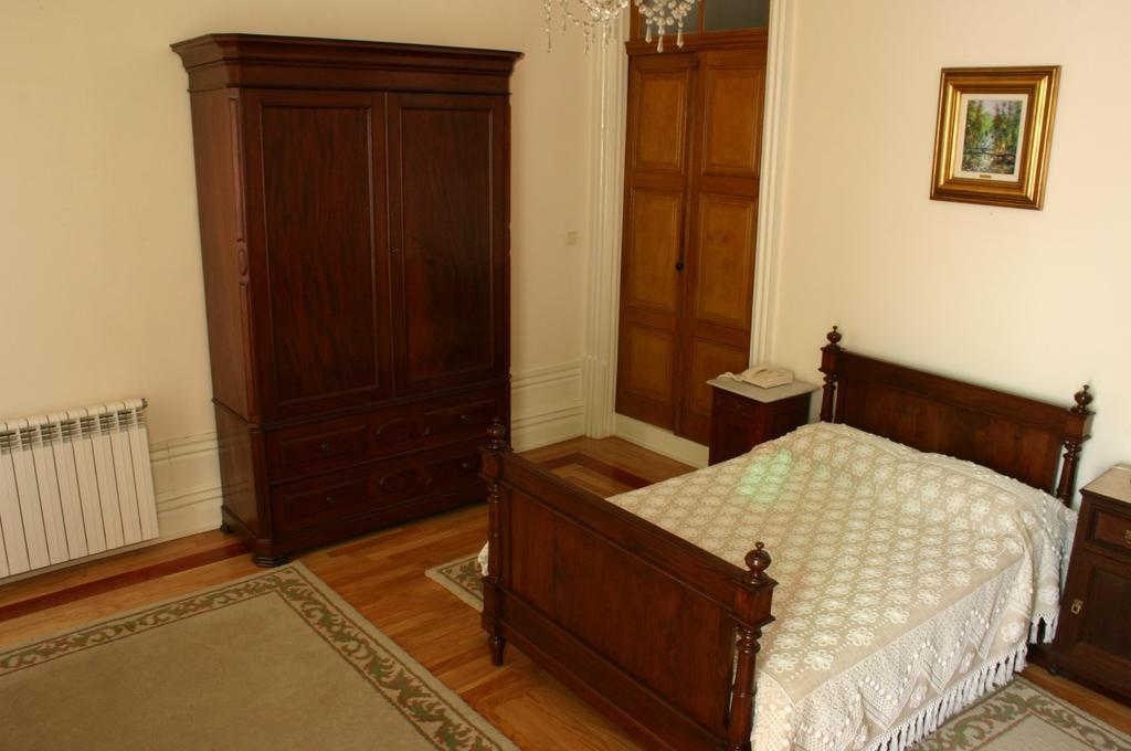 Bed and Breakfast Estrebuela House Paredes  Zimmer foto