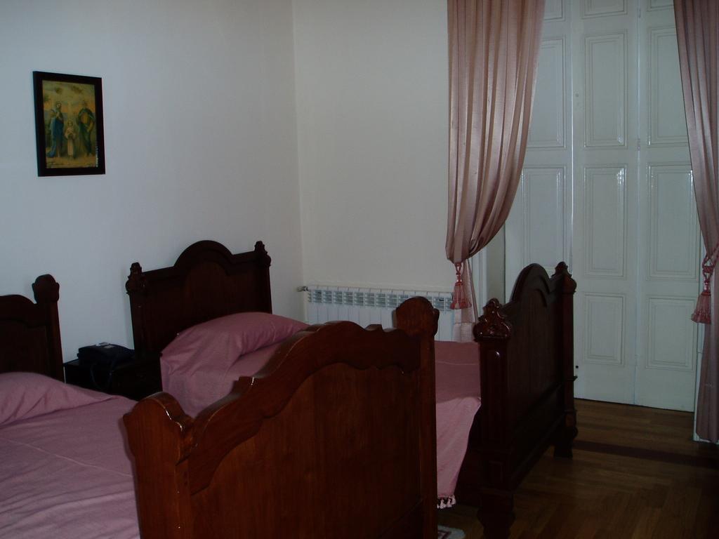 Bed and Breakfast Estrebuela House Paredes  Zimmer foto